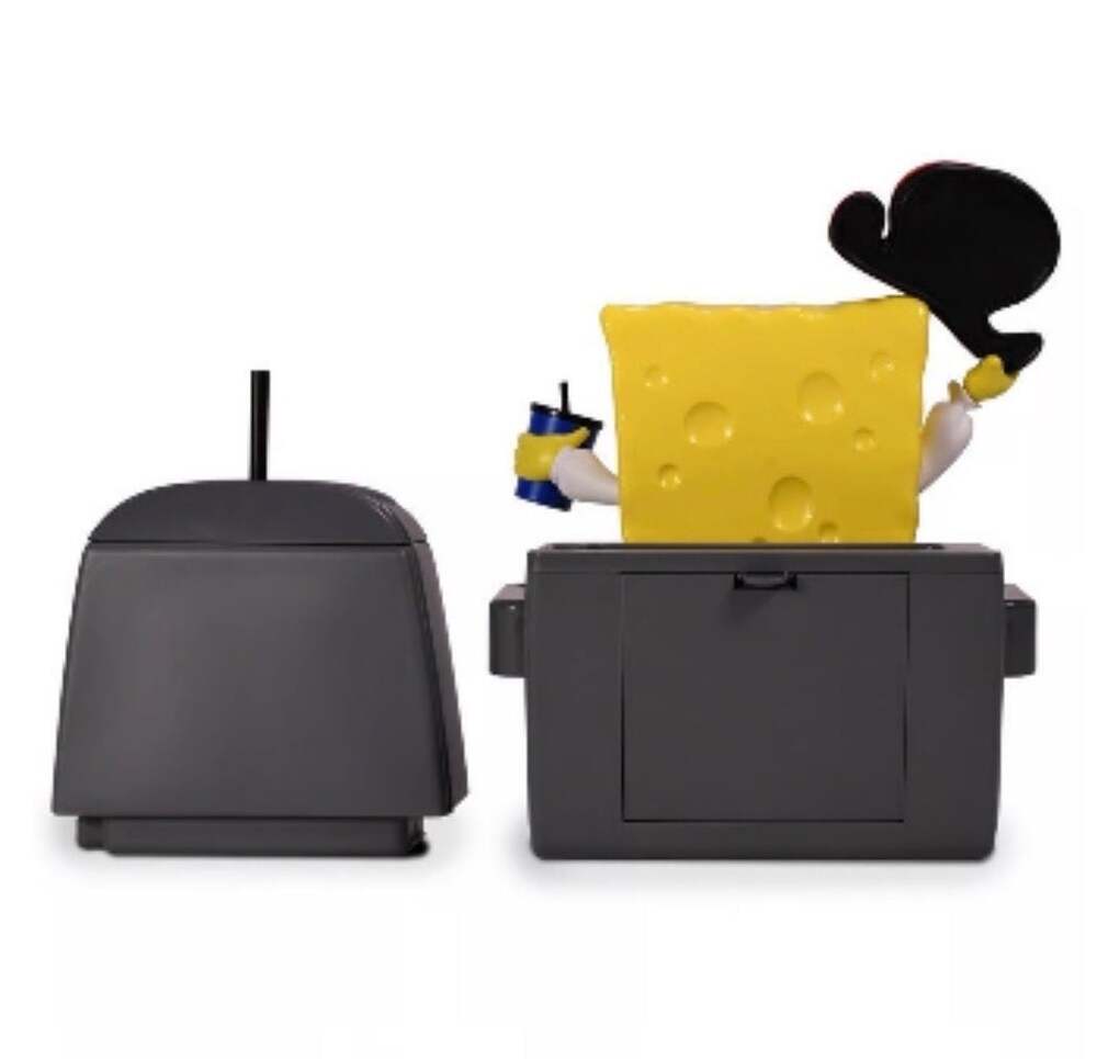 SpongeBob SquarePants Cinema Popcorn Bucket & Drink Holder Recliner Figurine - Picture 5 of 6